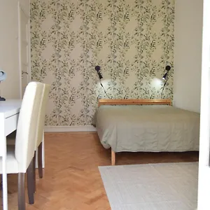 https://young-apartment.hotels-lisbon-portugal.com